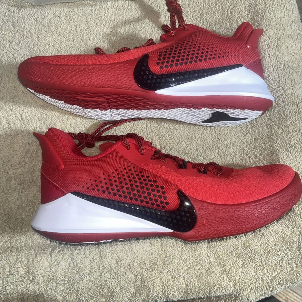 Mamba Fury Tb University Red Black Gym Red Size 7.5 Ck6632-600